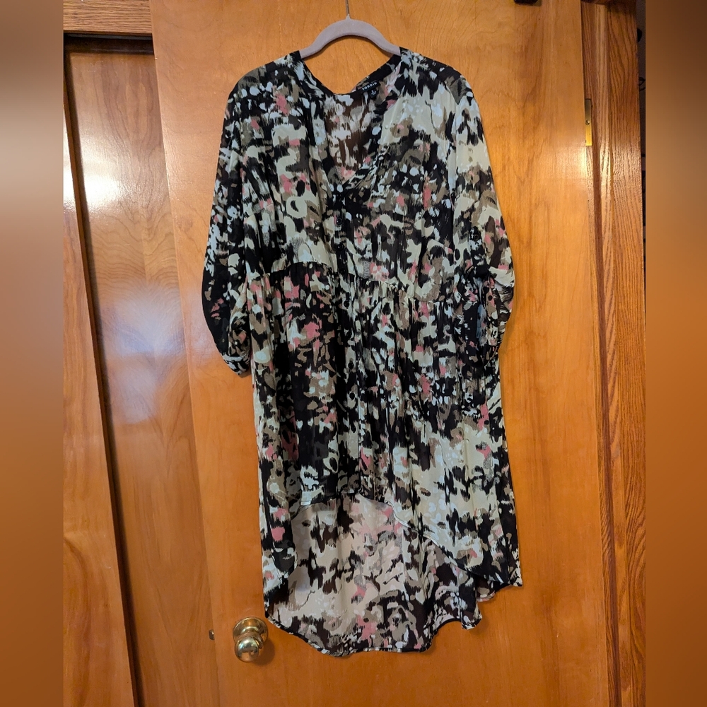 Women's Abstract Print Top